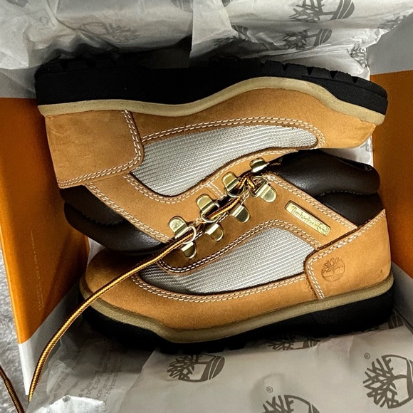 Timberland Chukka Field Boot | Boys sz 1 | Wheat nubuck | Like New - Picture 3 of 9